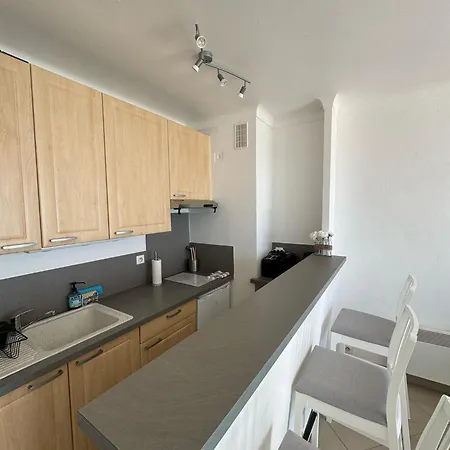 Maison Azur Riviera Apartment Antibes